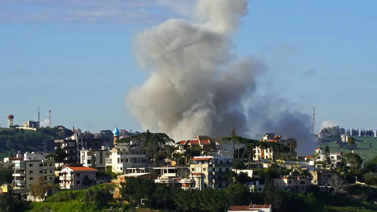 Israeli Strikes Hit Southern Lebanon