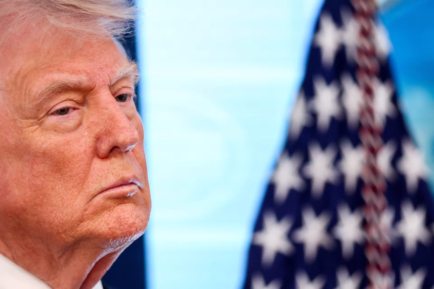 Trump: Tehran Earnestly Seeks an Agreement as Washington Delivers Severe Blows