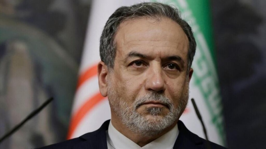 وزير الخارجية الإيراني يؤكد متابعة طهران لمساعي إنهاء الحرب في لبنان