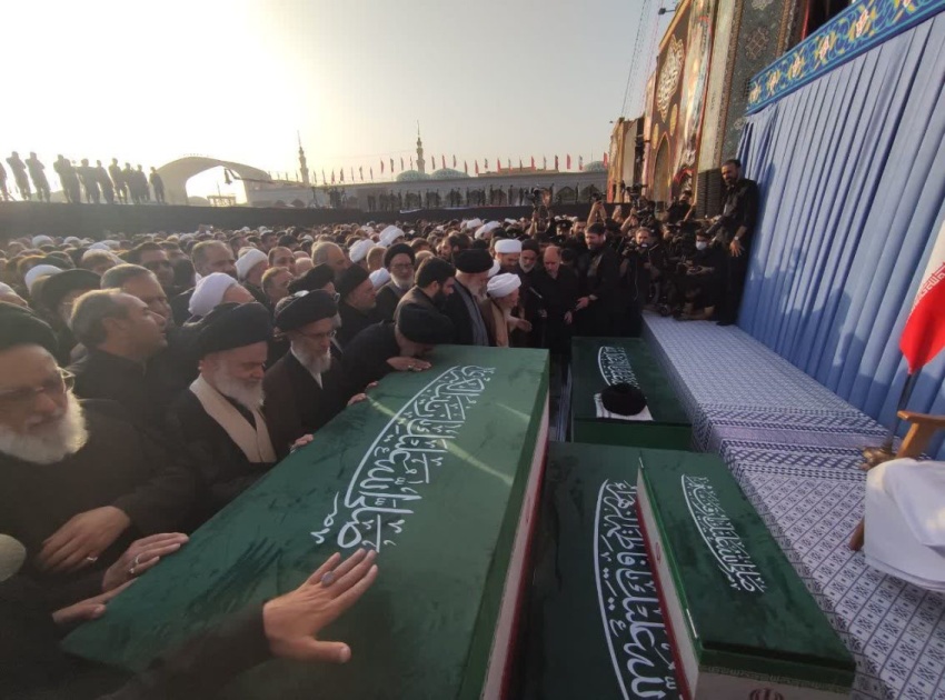 المرشد الإيراني يوجه رسالة شكر ووعيد عقب التشييع المهيب في العراق وإيران