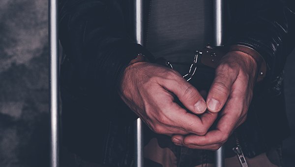 هيئة النزاهة تطيح بشبكة فساد واسعة في بلدية الديوانية وتصدر عشرات أوامر القبض