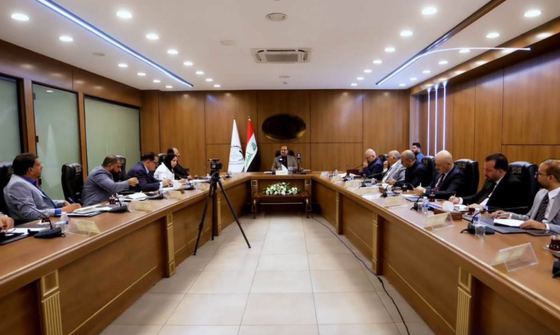 محافظة بغداد تطلق خطة شاملة لتصحيح المسار البلدي وتطبيق نظام التقييم الشهري