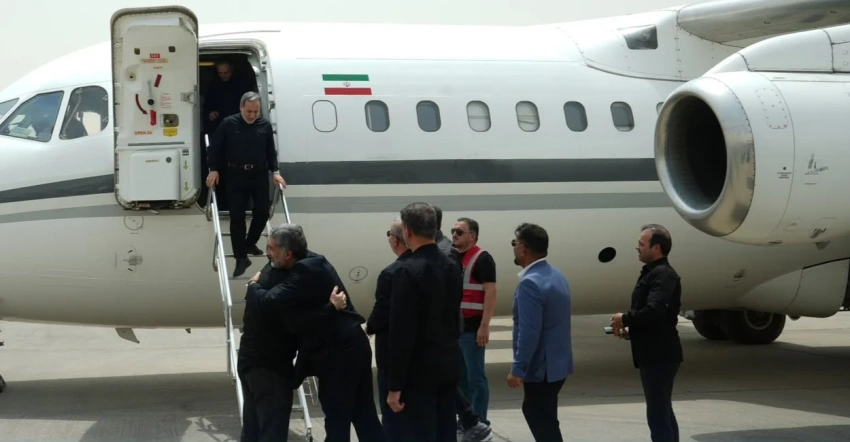 High-Level Iranian Diplomatic Delegation Arrives in Najaf Province