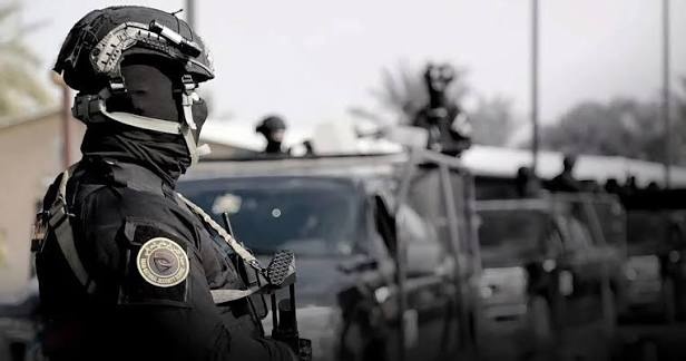 تفكيك شبكة منظمة لترويج العملة المزيفة وضبط شحنة من "الدولار الأسود" في بابل