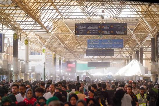 استنفار شمل 2500 متطوع وتقديم ربع مليون وجبة طعام لخدمة الزائرين في النجف