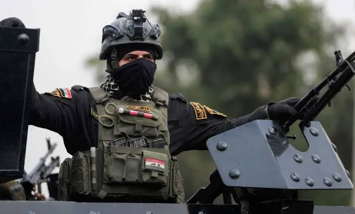الإطاحة بمتهم بالاحتيال والتزوير في محافظة الأنبار