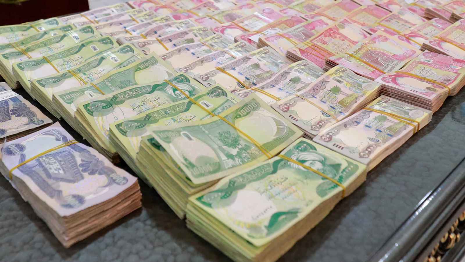 الموازنة الاتحادية: إيرادات العراق تسجل 35.9 تريليون دينار والرواتب تتصدر الإنفاق بـ 30.7 تريليوناً