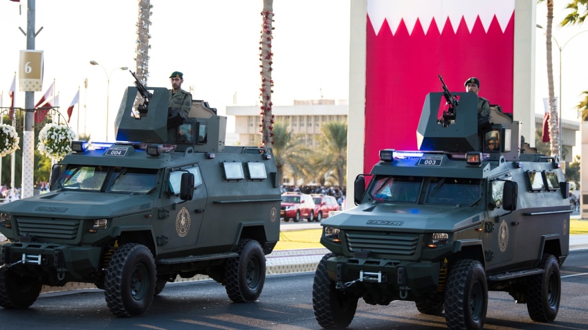 تقارير: إسرائيل توقف صادراتها الأمنية والعسكرية غير المباشرة إلى قطر