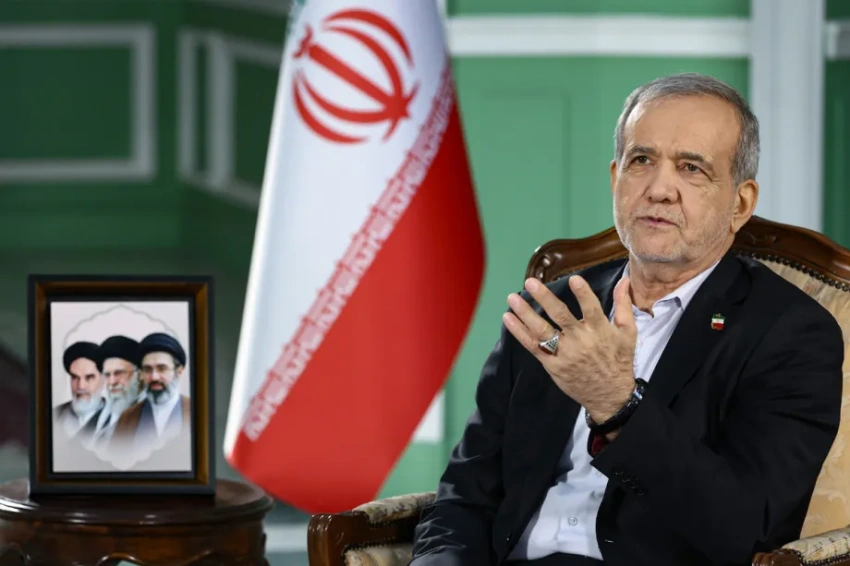 الرئيس الإيراني يؤكد إمكانية حل الخلافات مع واشنطن عبر الحوار ويحذر من المساس بأمن المنطقة