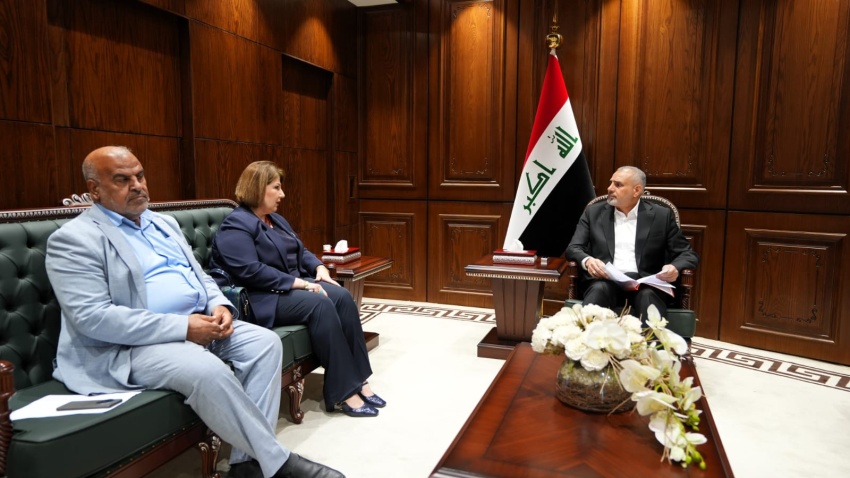 النائب الأول لرئيس البرلمان يناقش تعديل قانون الناجيات الإيزيديات تمهيداً للتصويت عليه
