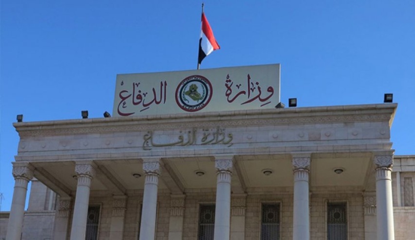 وزارة الدفاع تنفي أنباء سقوط طائرة حربية خلال استعراض يوم السيادة