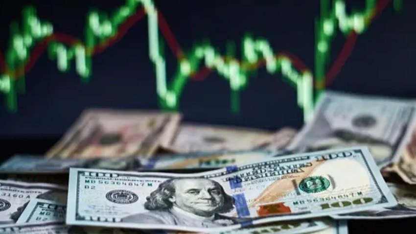 غرفة تجارة بغداد تحذر من تداعيات تعديل سعر الصرف وتدعو لإجراءات انتقالية