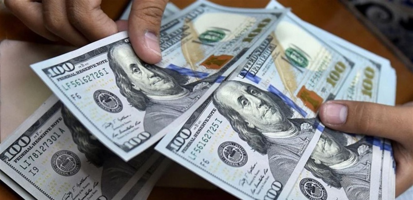 أسعار الصرف في بورصة بغداد تفتتح تداولاتها وسط مراقبة السوق الموازية