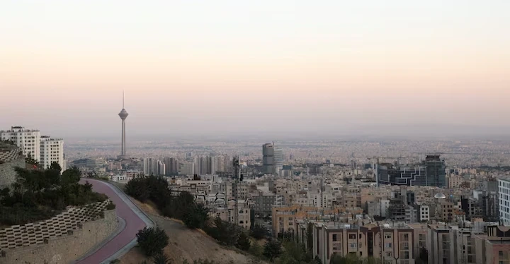 استئناف الجهود الدبلوماسية القطرية للوساطة بين واشنطن وطهران وسط خيارات إقليمية معقدة